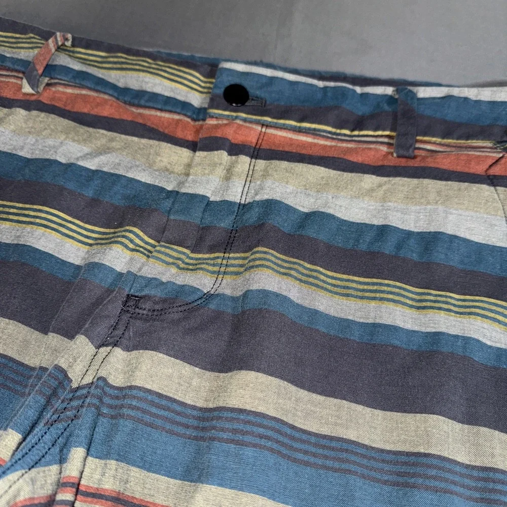 Lululemon Athletica‎ Men's 38 Shorts Commission Stripe Multicolor Casual Golf